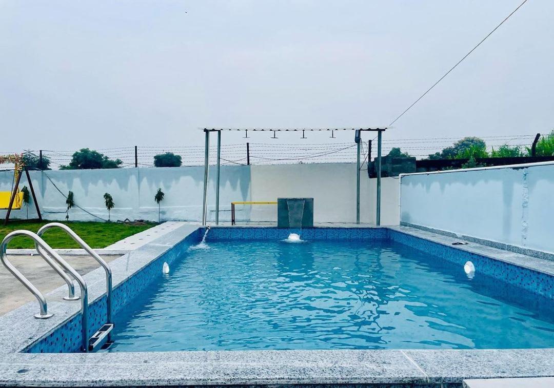 Aqua Lagoon Villa By Secret Turtle Pvt Pool Private Lawn Secundurabad Exteriör bild