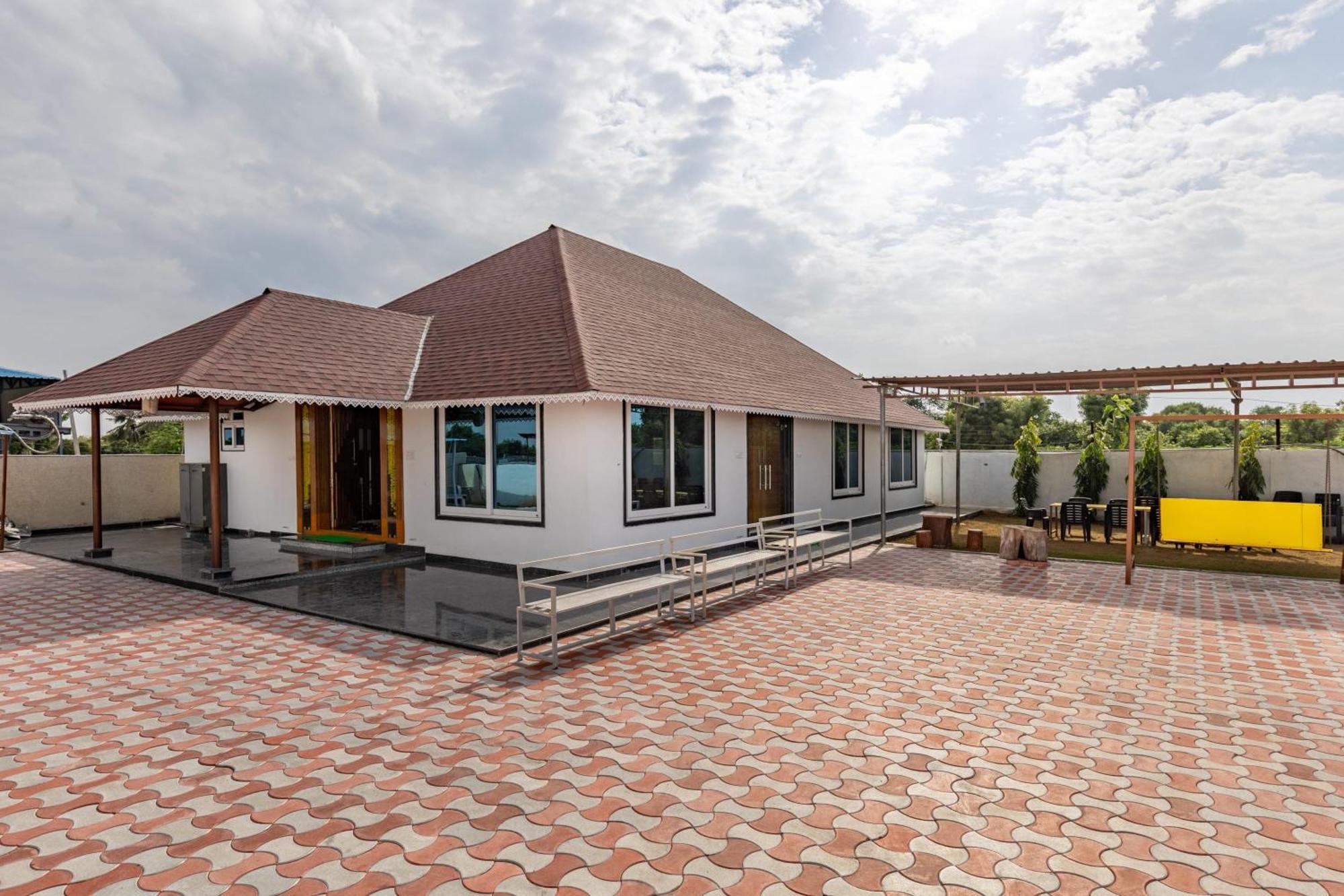 Aqua Lagoon Villa By Secret Turtle Pvt Pool Private Lawn Secundurabad Exteriör bild